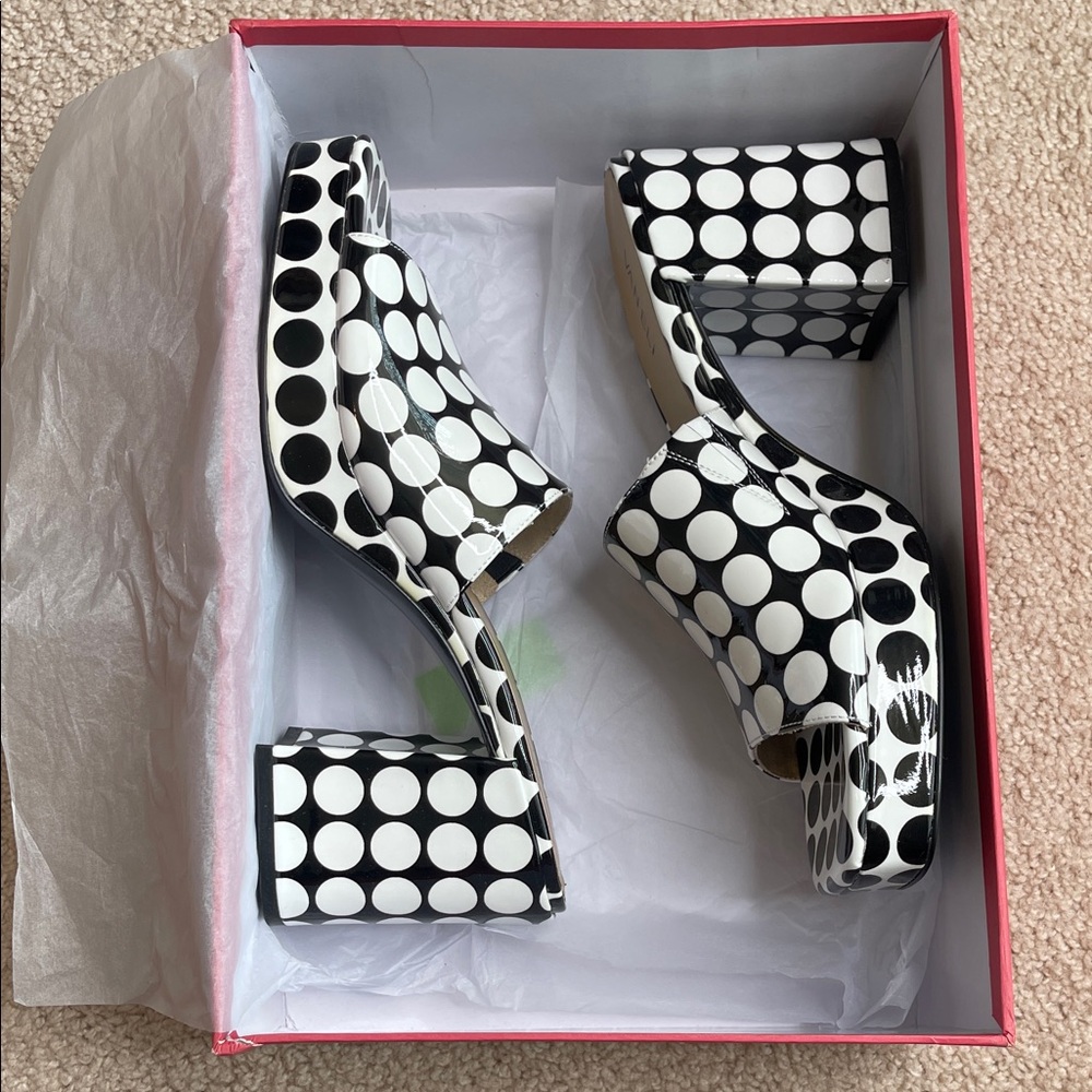 NWT Vaneli Black and White Moyra Polka Dot Chunky Platform Sandals - Picture 5 of 10
